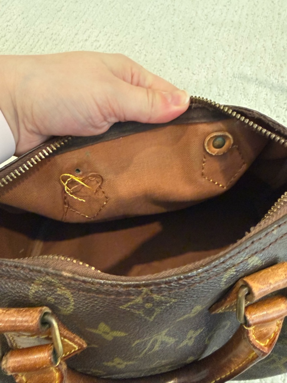 Louis Vuitton Speedy 25 Vintage *damage* - Picture 13 of 16